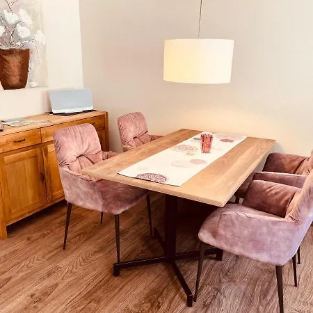 Alte Schmiede Zu Trarbach * 特拉本特拉巴赫