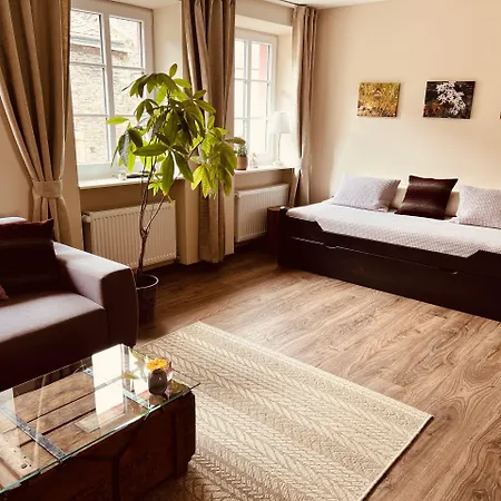 Alte Schmiede Zu Trarbach * 特拉本特拉巴赫